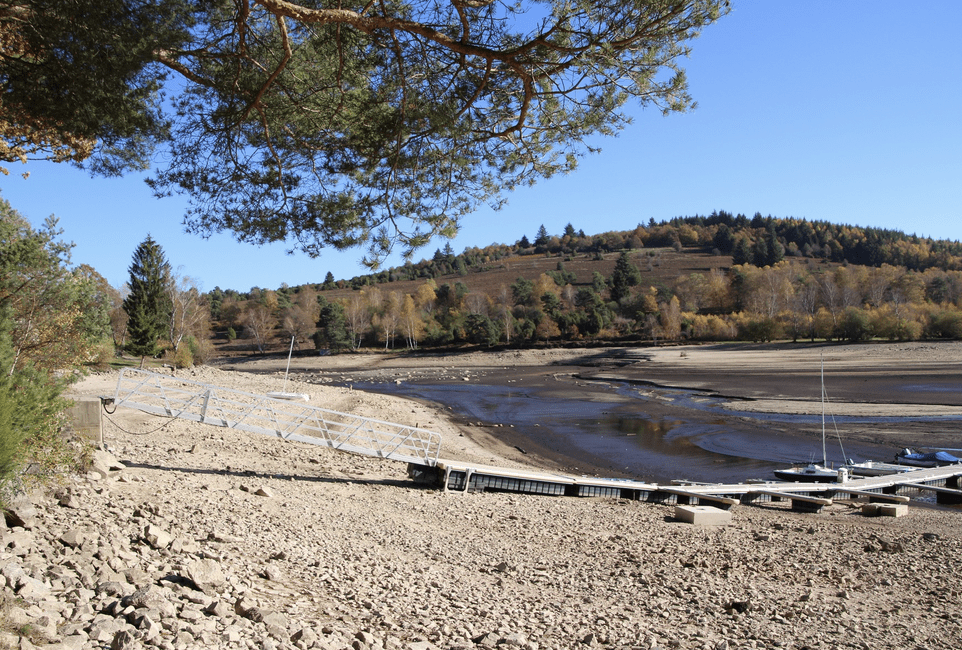 Vassivière : le niveau baisse